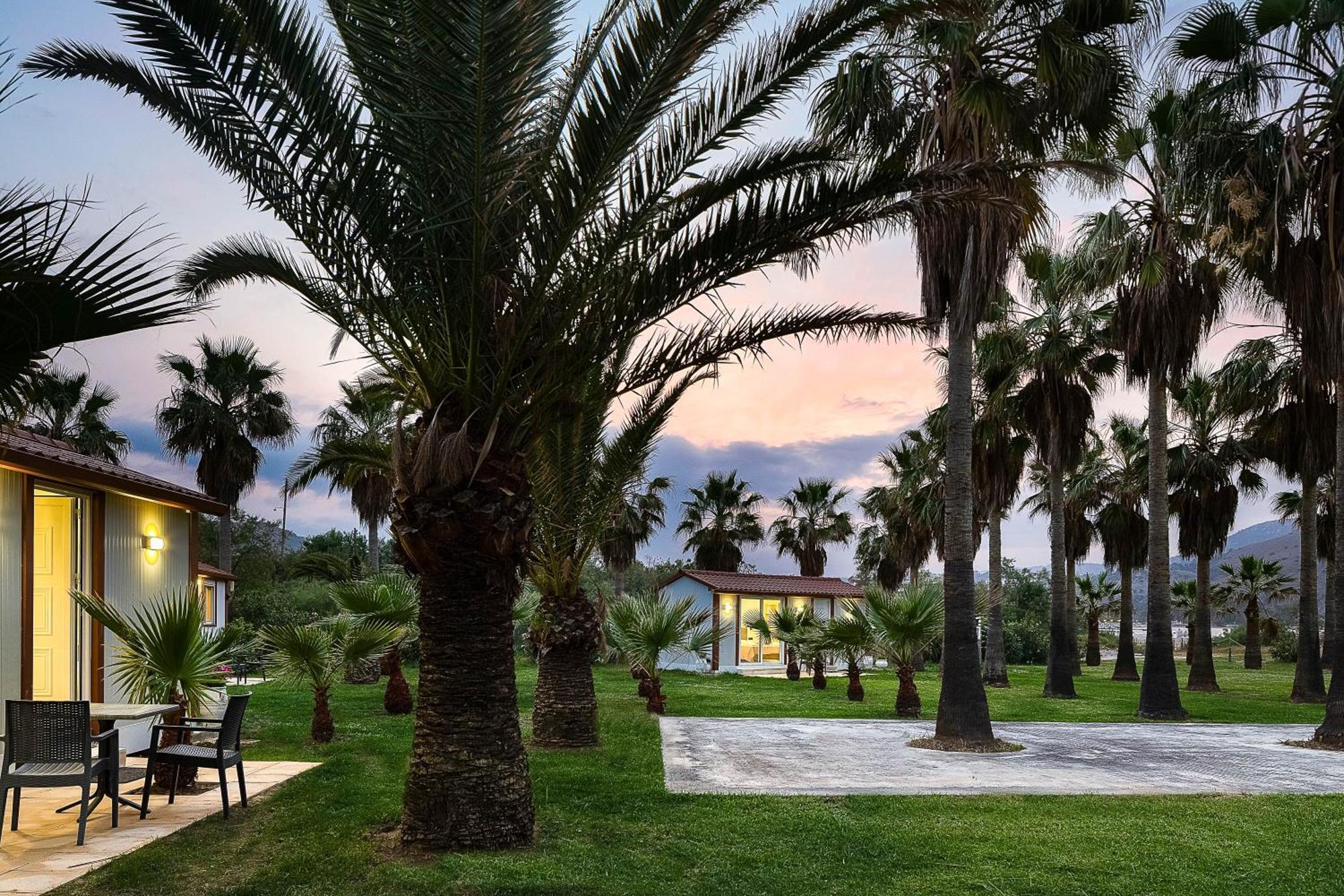 La Palma Beachfront Suites Georgioupoli Exteriör bild