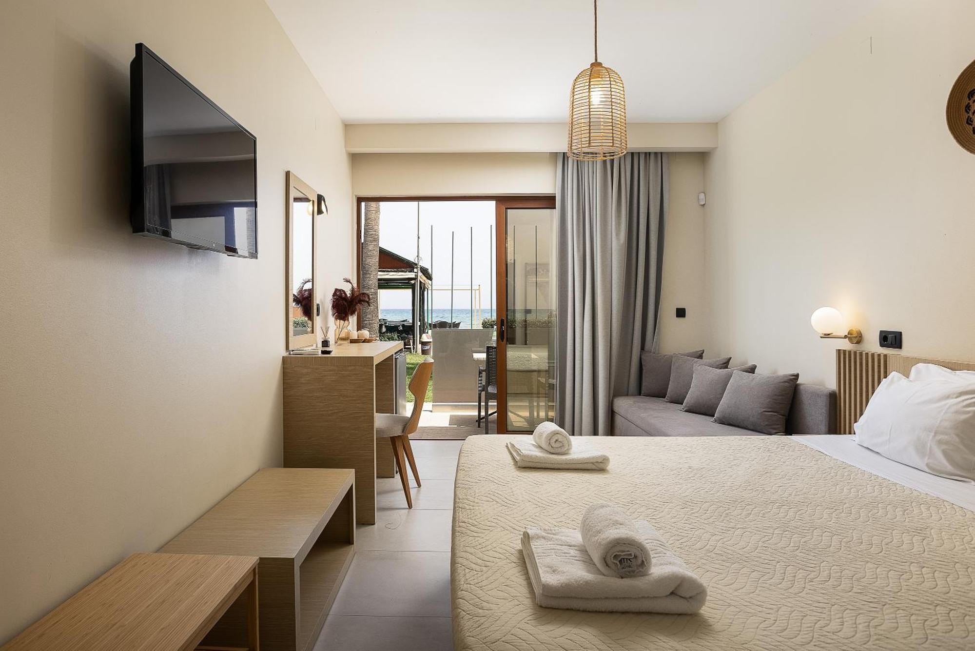 La Palma Beachfront Suites Georgioupoli Exteriör bild