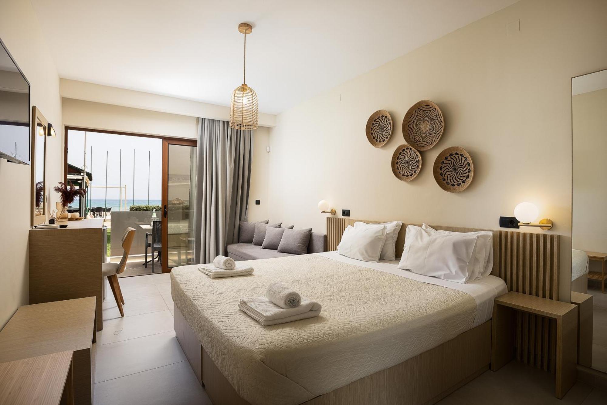 La Palma Beachfront Suites Georgioupoli Exteriör bild