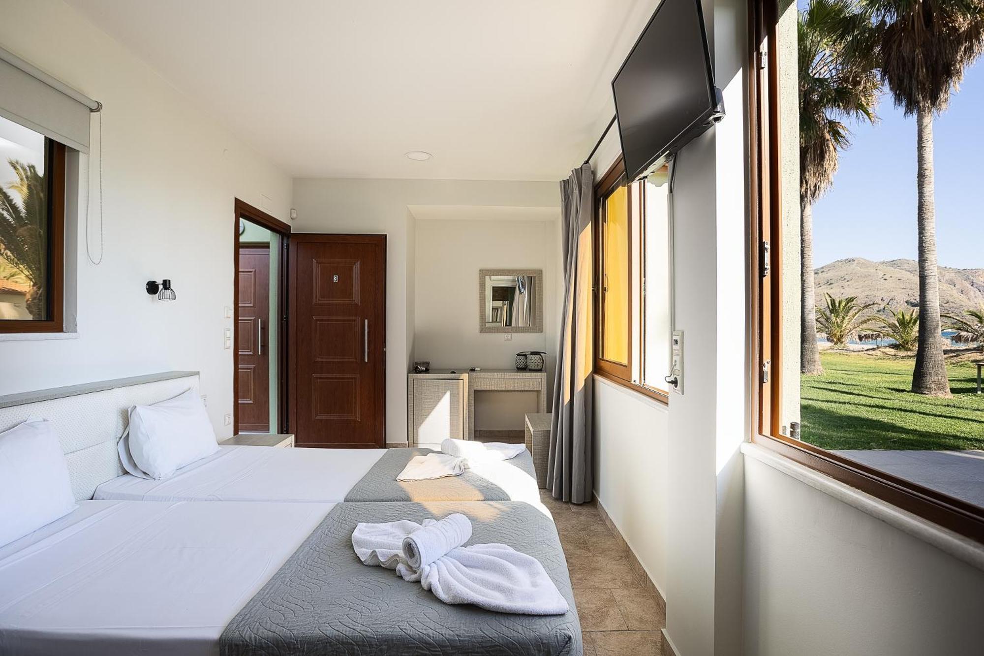 La Palma Beachfront Suites Georgioupoli Exteriör bild