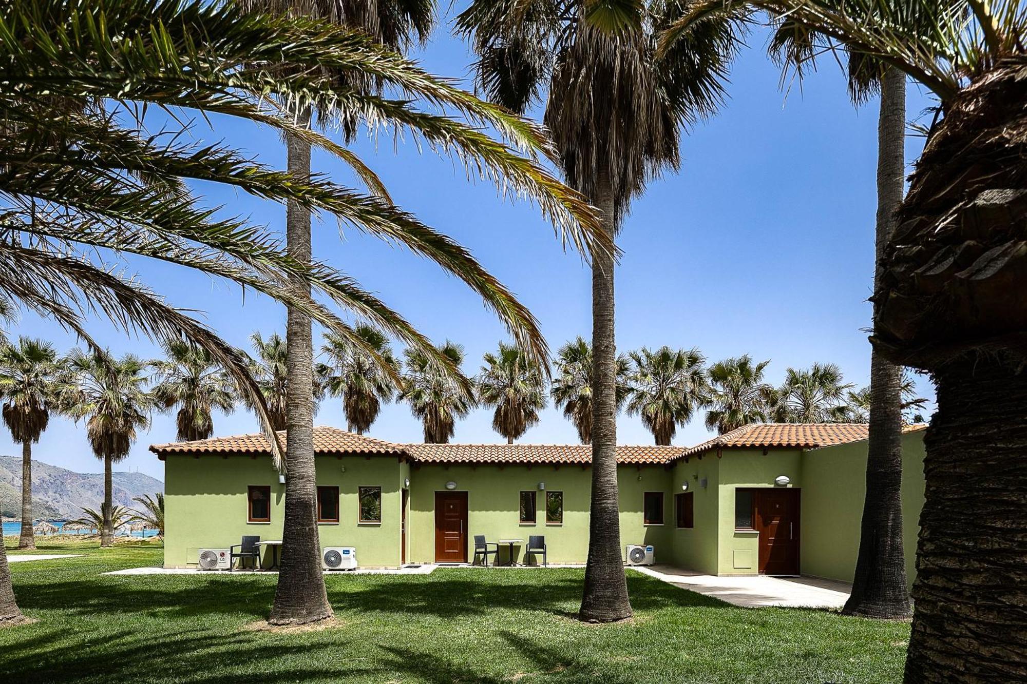 La Palma Beachfront Suites Georgioupoli Exteriör bild